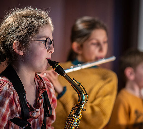 élèves saxophoniste et fllûtiste